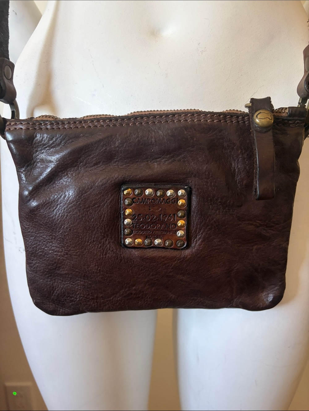 Campomaggi Dark Brown Leather Stud-Trim Shoulder Bag Made in Italy